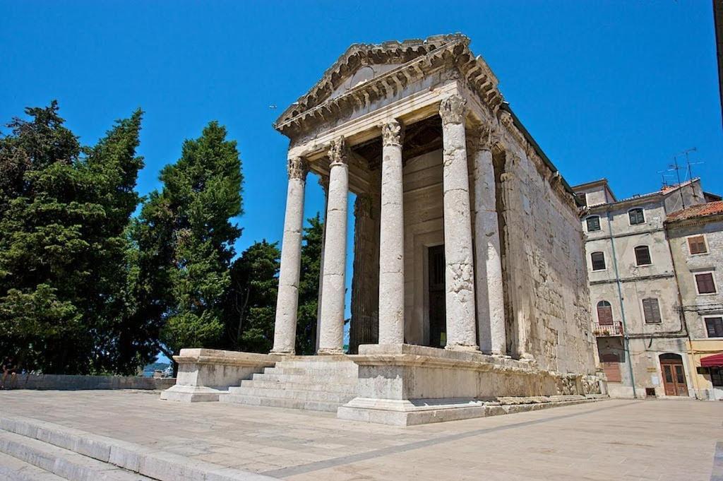 Antique Center Apartmán Pula